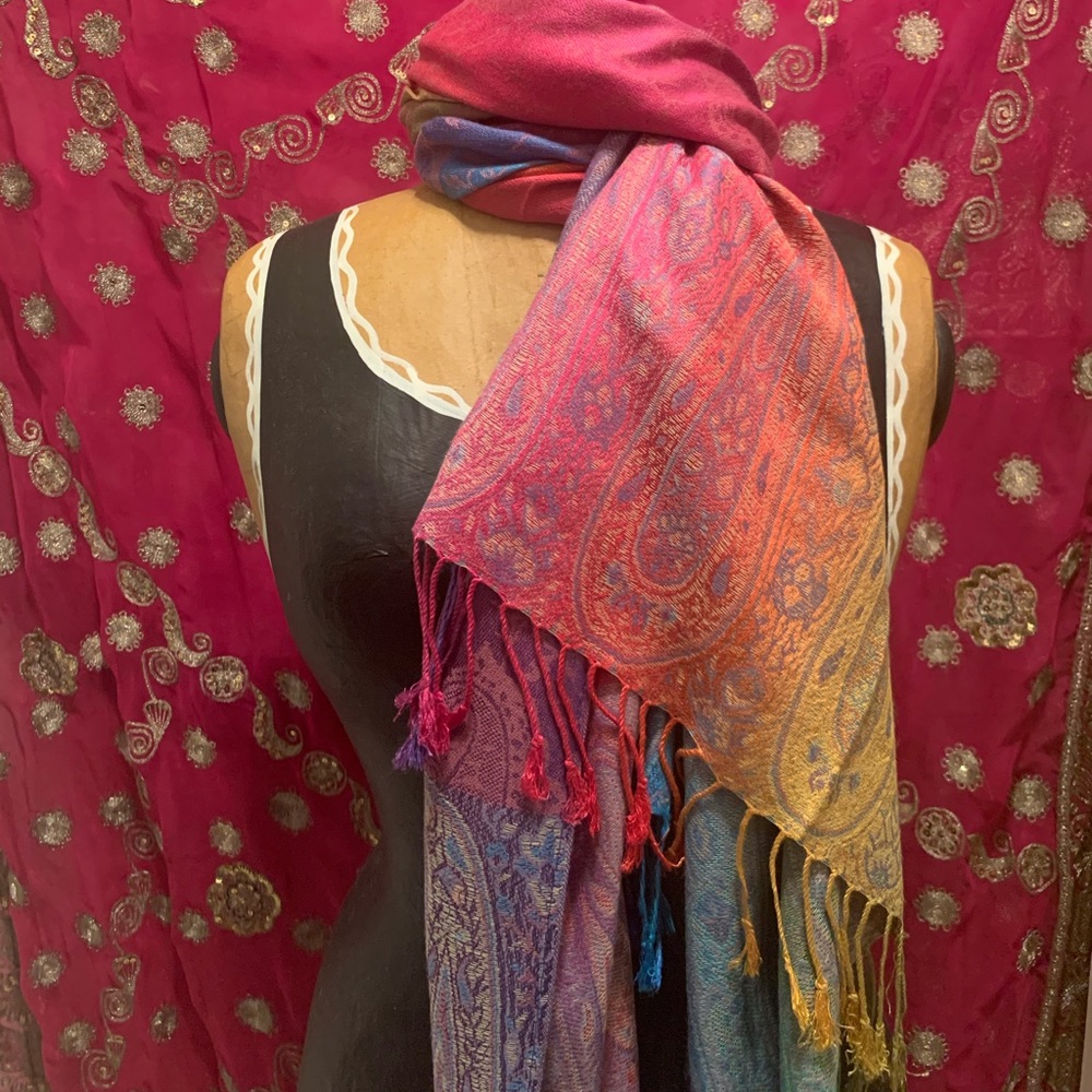 💝3/$36 Printed Pashmina Glamour Scarf💝